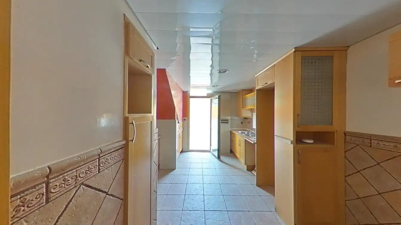 Cocina de Dúplex en venta en Cerdanyola del Vallès con Calefacción y Terraza