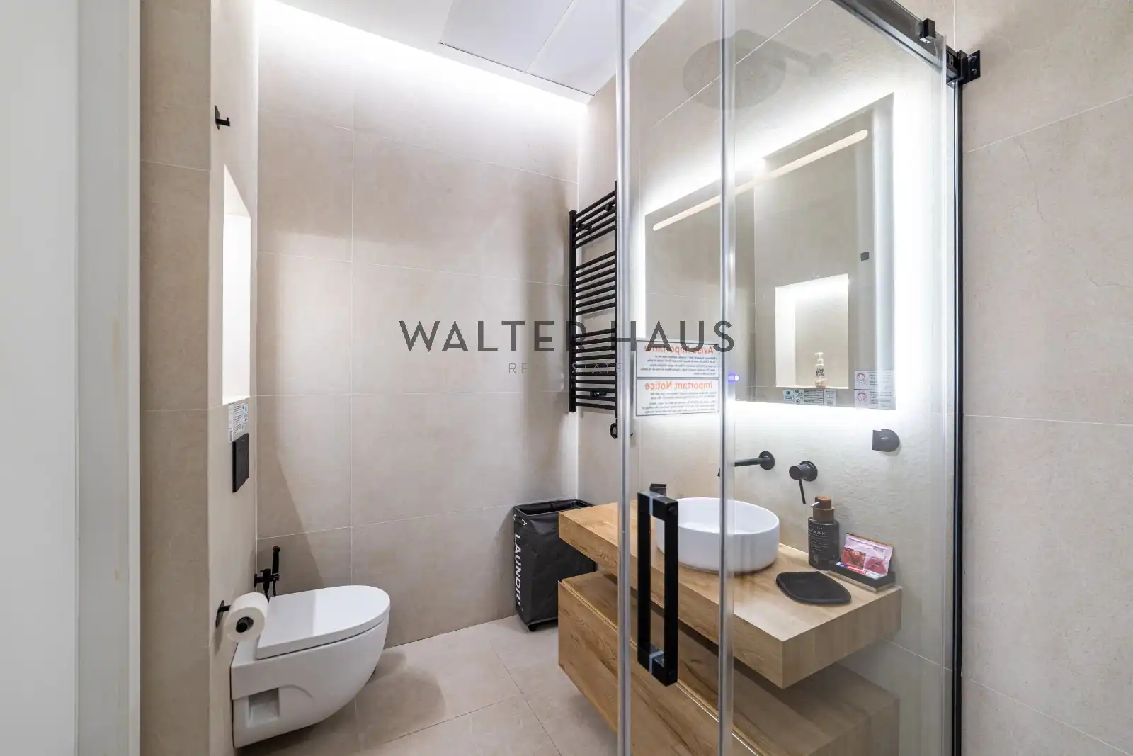 Baño de Piso en venta en Madrid con Aire acondicionado, Calefacción y Amueblado