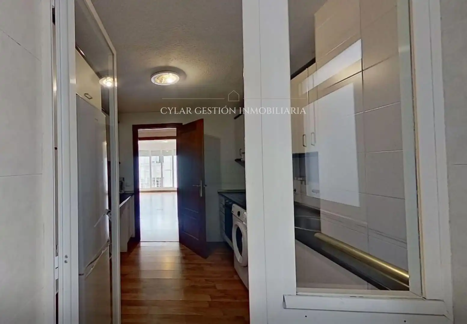 Cuina de Pis en venda en Santa Marta de Tormes amb Calefacció, Parquet i Forn