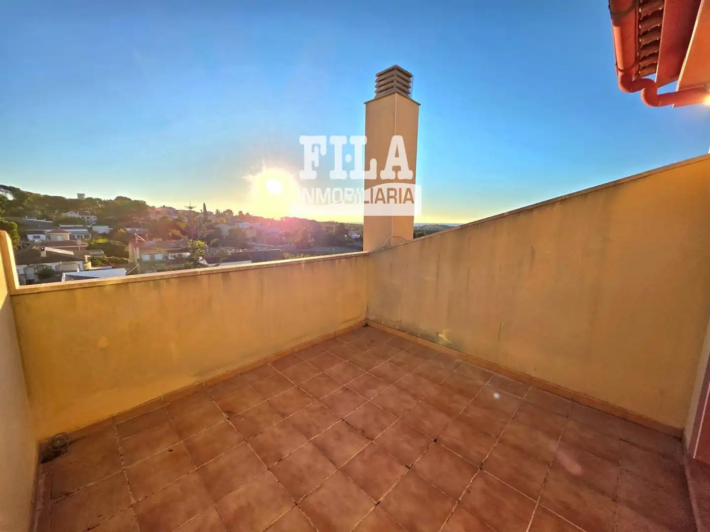 Casa aparellada amb jardí en venda a La Pobla de Montornès, imagen 21