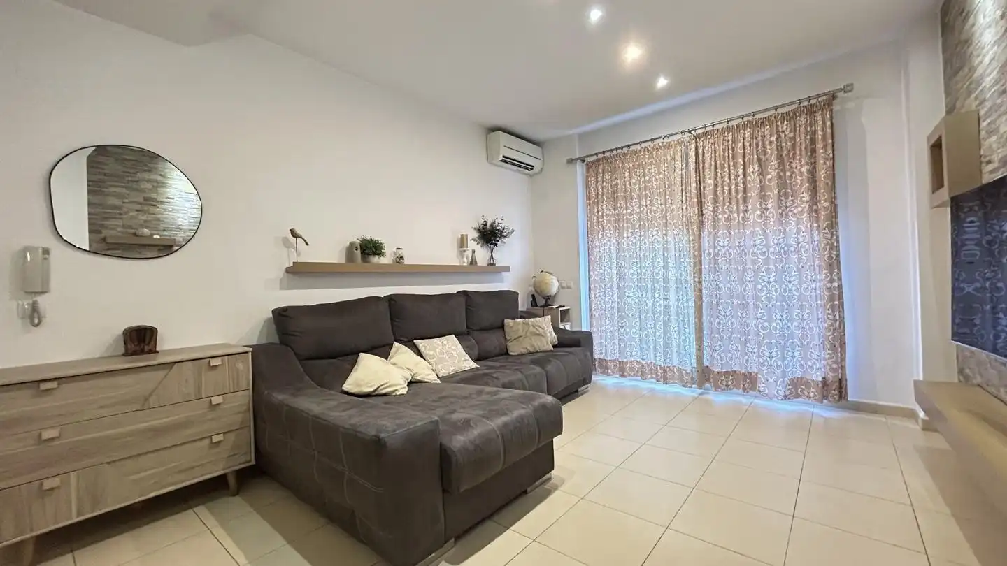Terraced house with terrace for sale in Carcaixent, imagen 2