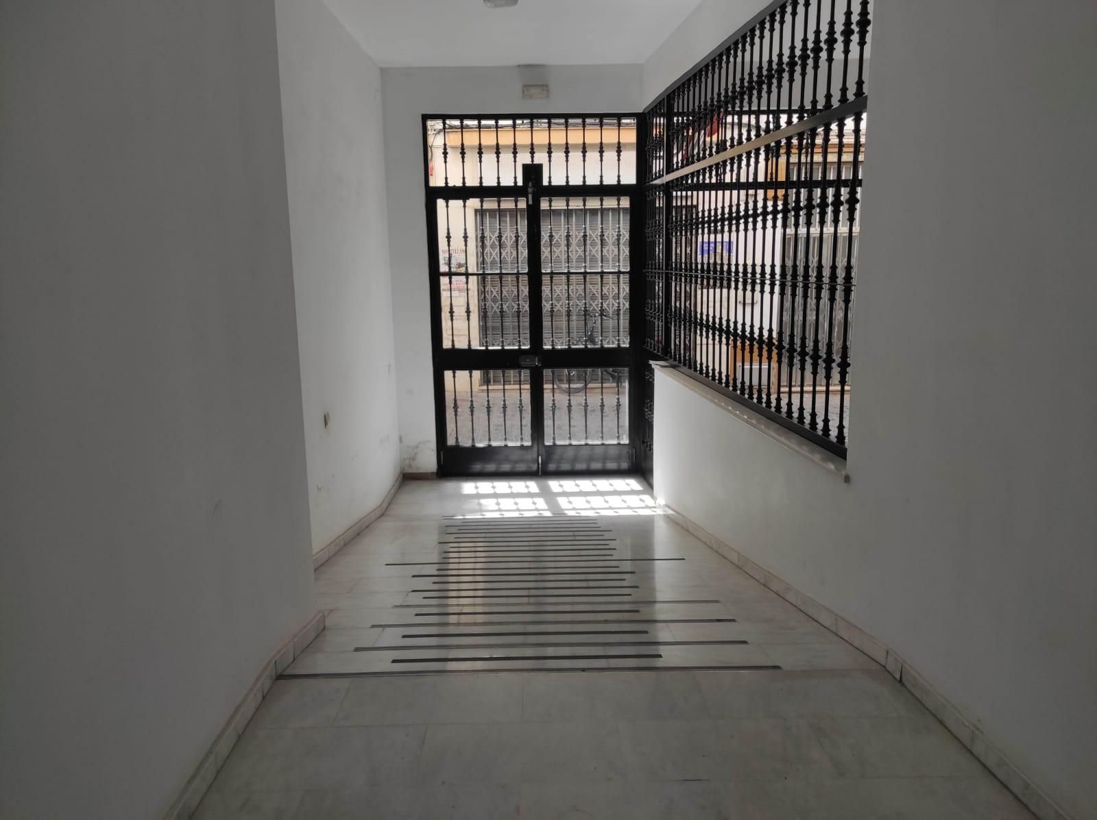 Local en venda en Morón de la Frontera amb Calefacció