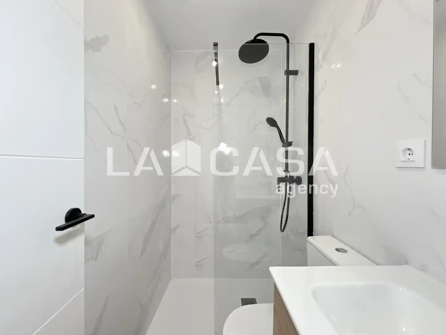 Local comercial en venta en Carrer de Juan Valera, imagen 22