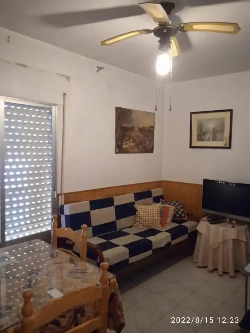 Sala d'estar de Casa adosada en venda en Fuencaliente amb Traster, Moblat i Forn