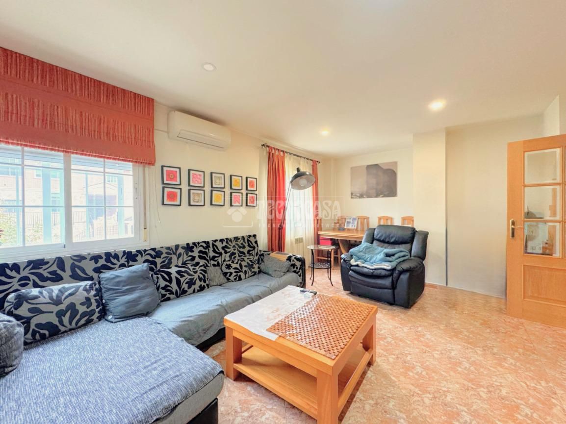 Living room of Flat for sale in Arroyomolinos (Madrid)