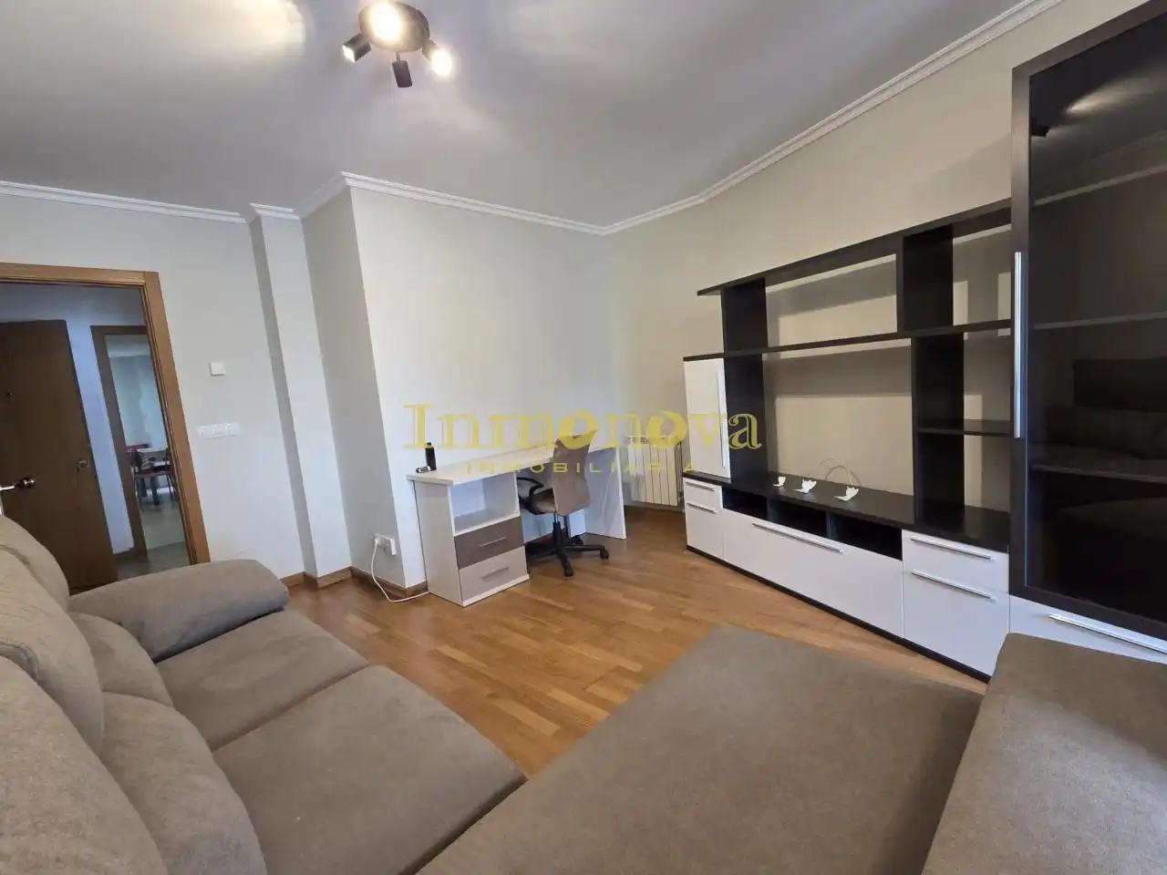 Sala de estar de Piso en venta en O Porriño   con Calefacción, Trastero y Amueblado