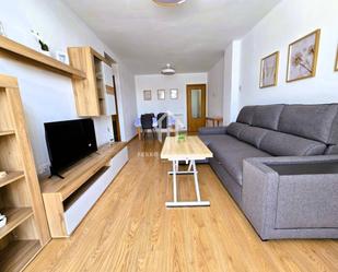 Wohnzimmer von Wohnung miete in Loja mit Klimaanlage, Parkett und Möbliert