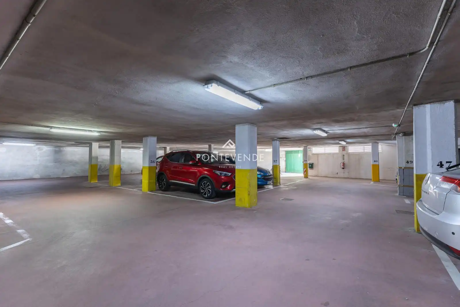 Parkplatz von Wohnung zum Verkauf in Vilagarcía de Arousa mit Heizung