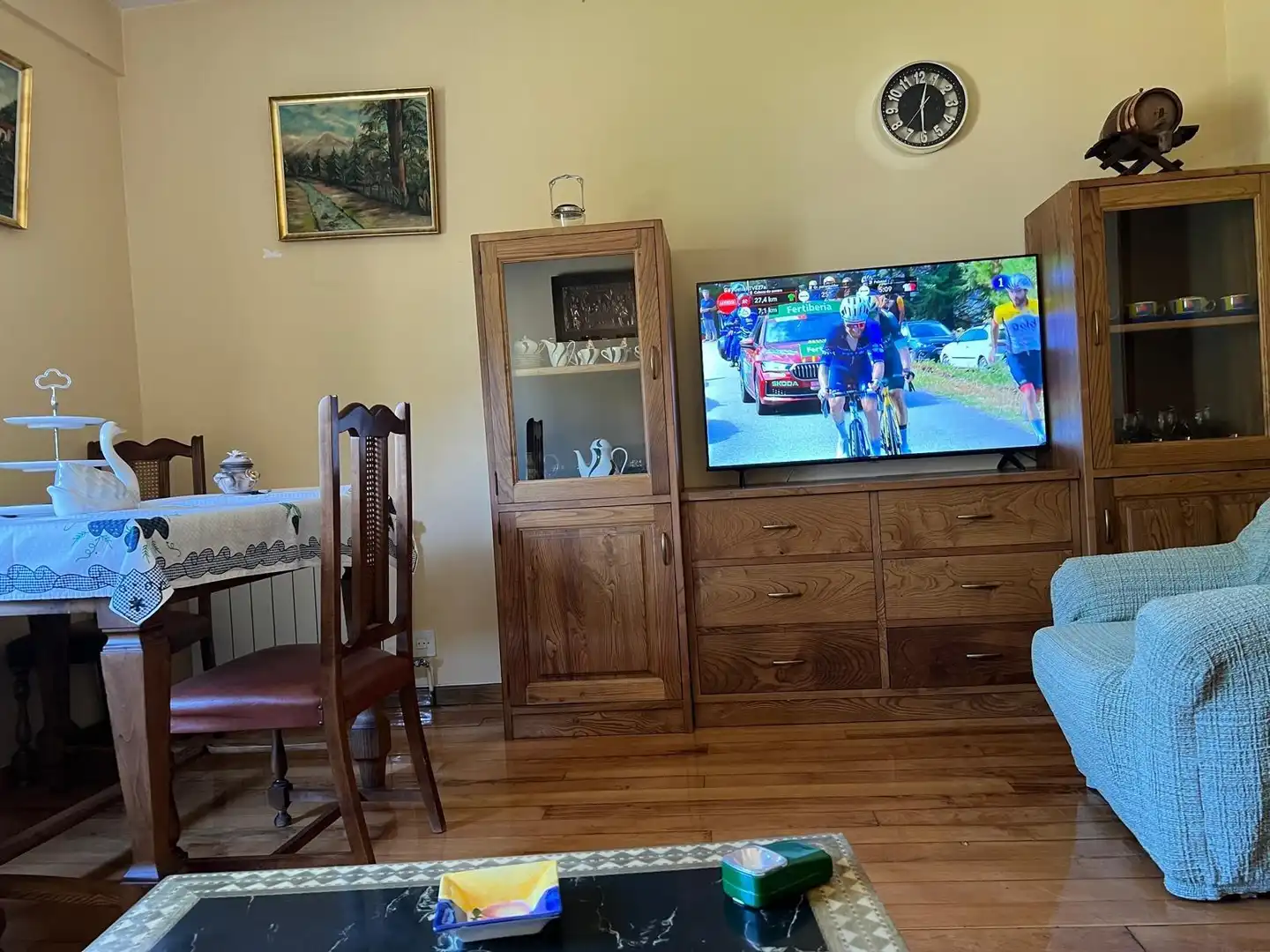 Sala d'estar de Casa o xalet en venda en Vega de Valcarce amb Calefacció, Jardí privat i Terrassa