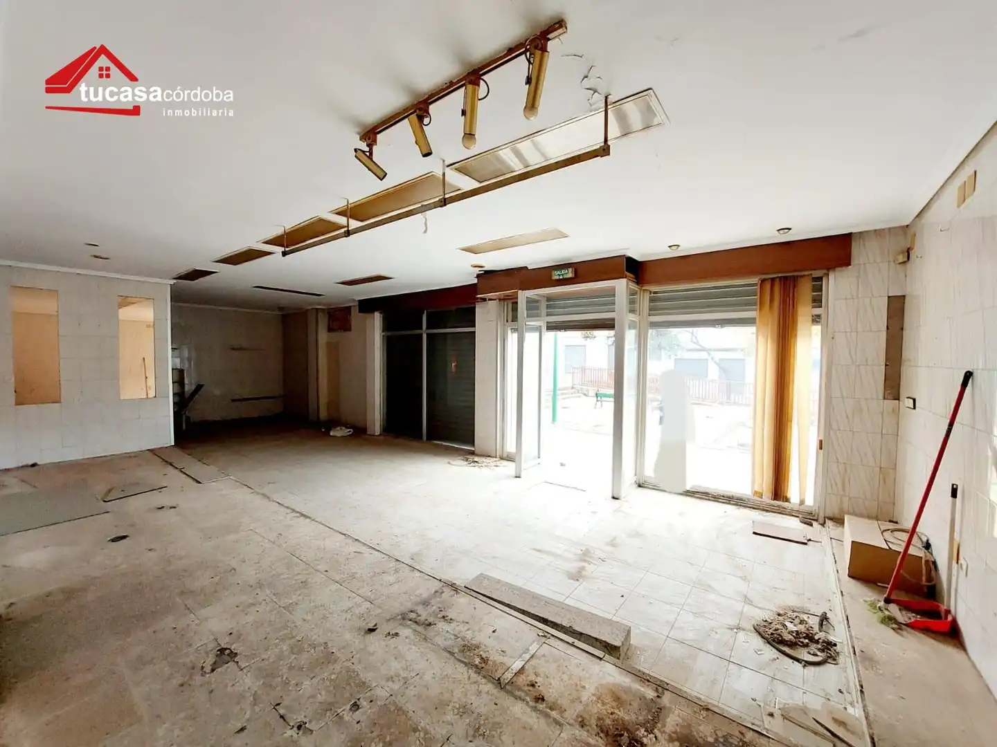 Local comercial en venda a Sur, imagen 4