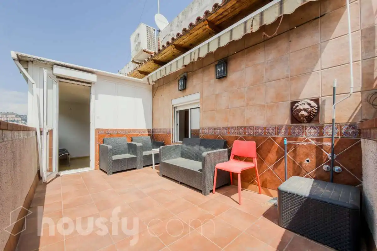 Terrasse von Wohnung zum Verkauf in Santa Coloma de Gramenet mit Klimaanlage und Terrasse
