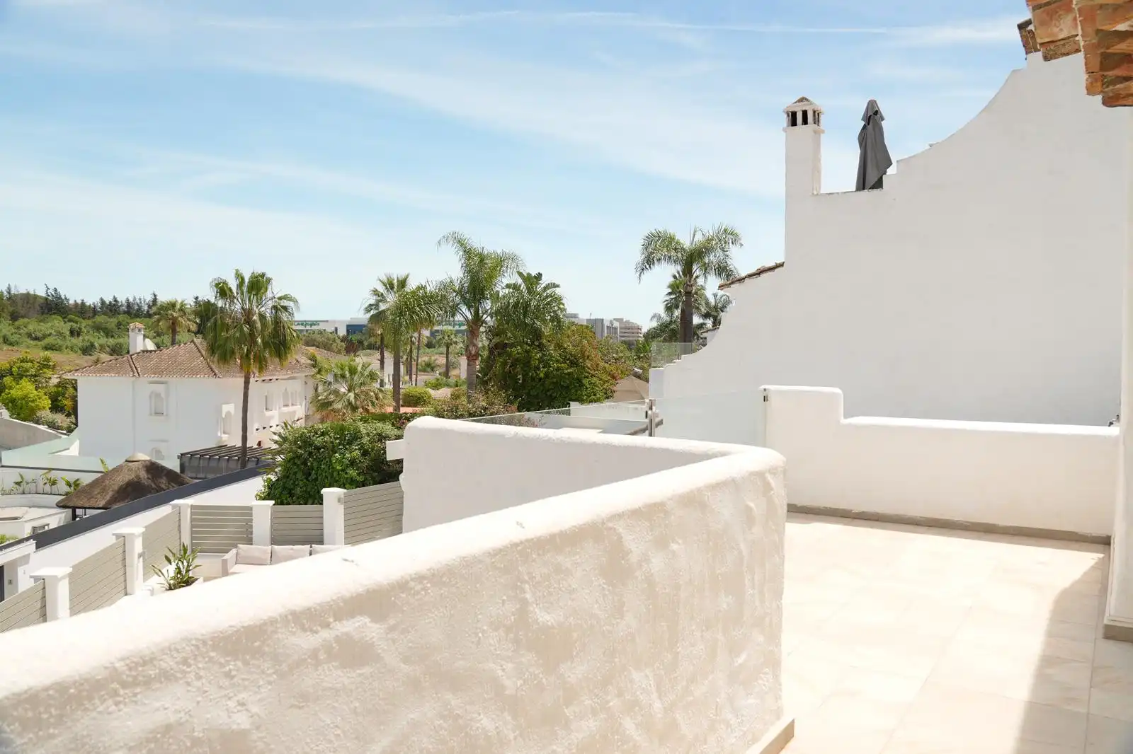 Terrassa de Casa o xalet de lloguer en Marbella amb Jardí privat, Terrassa i Piscina