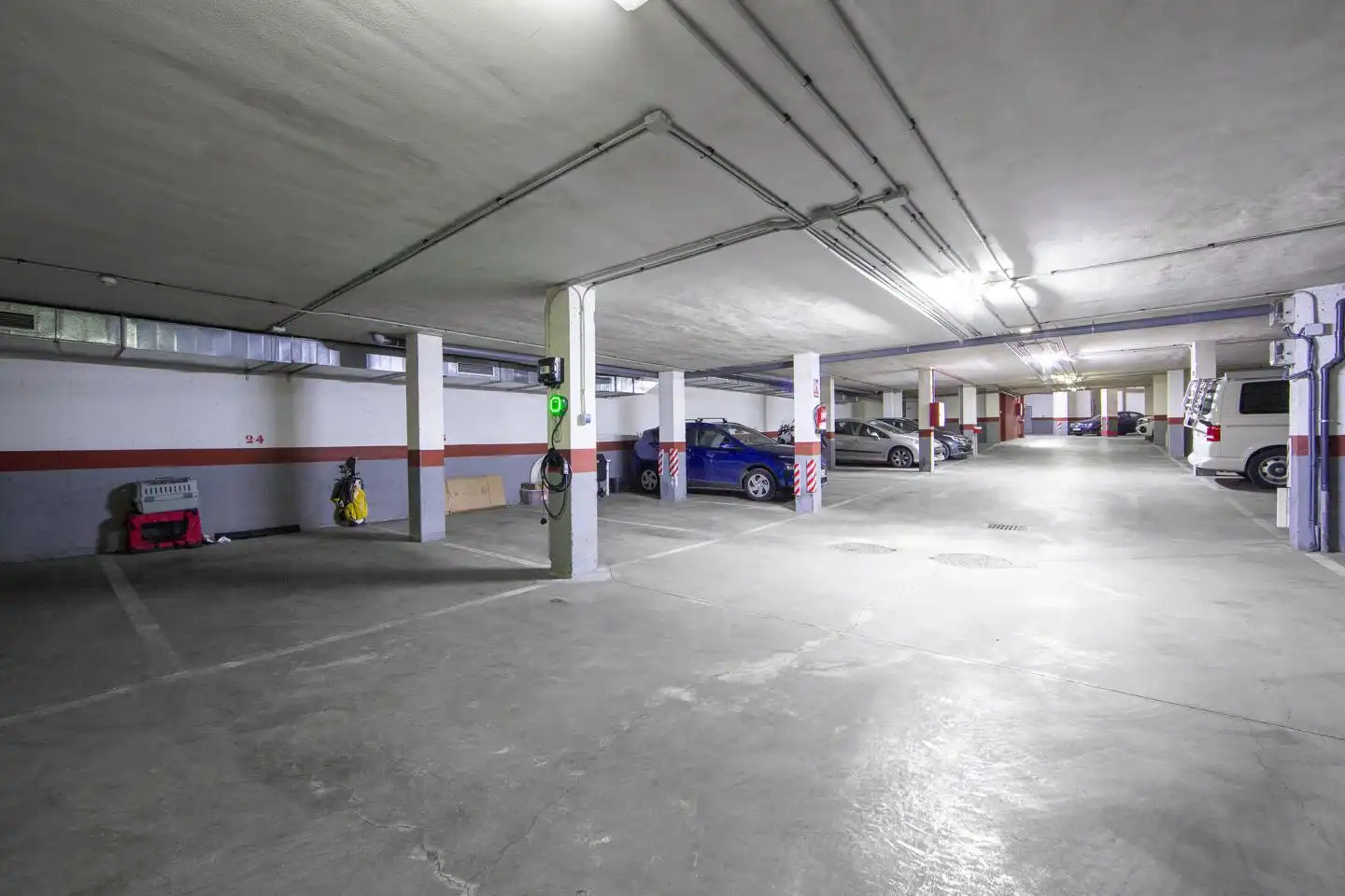 Parkplatz von Wohnung zum Verkauf in Almería mit Klimaanlage, Heizung und Terrasse