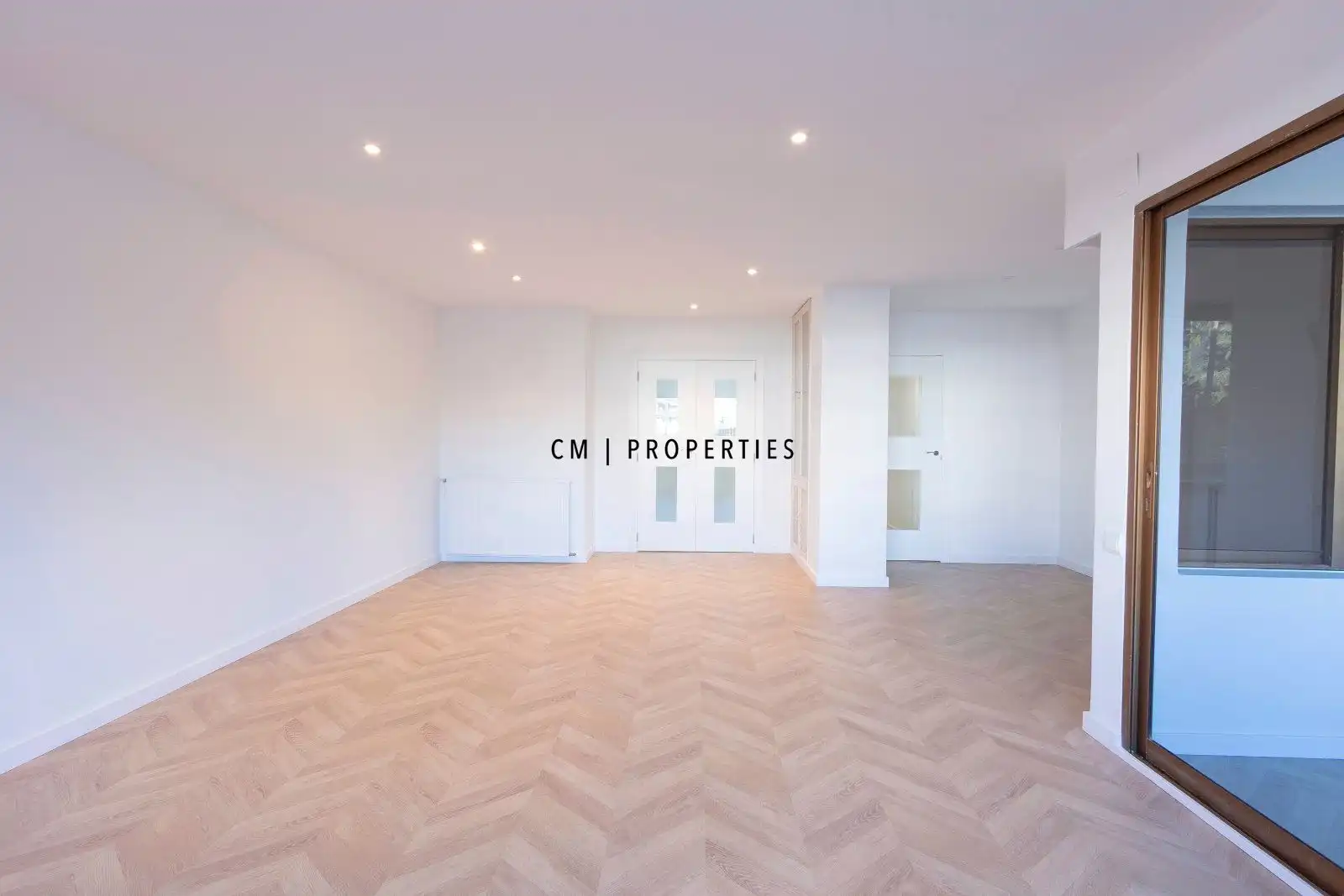Living room of Flat for sale in Valencia  with Air Conditioner, Heating and Parquet flooring