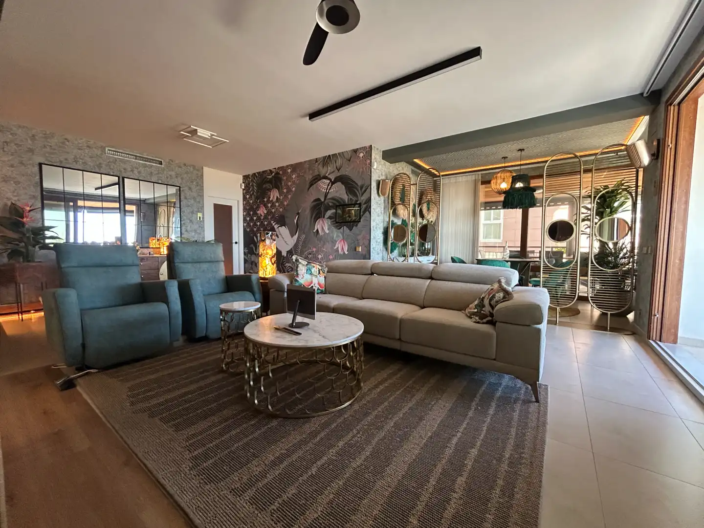 Sala de estar de Apartamento en venta en Gandia con Aire acondicionado, Terraza y Amueblado