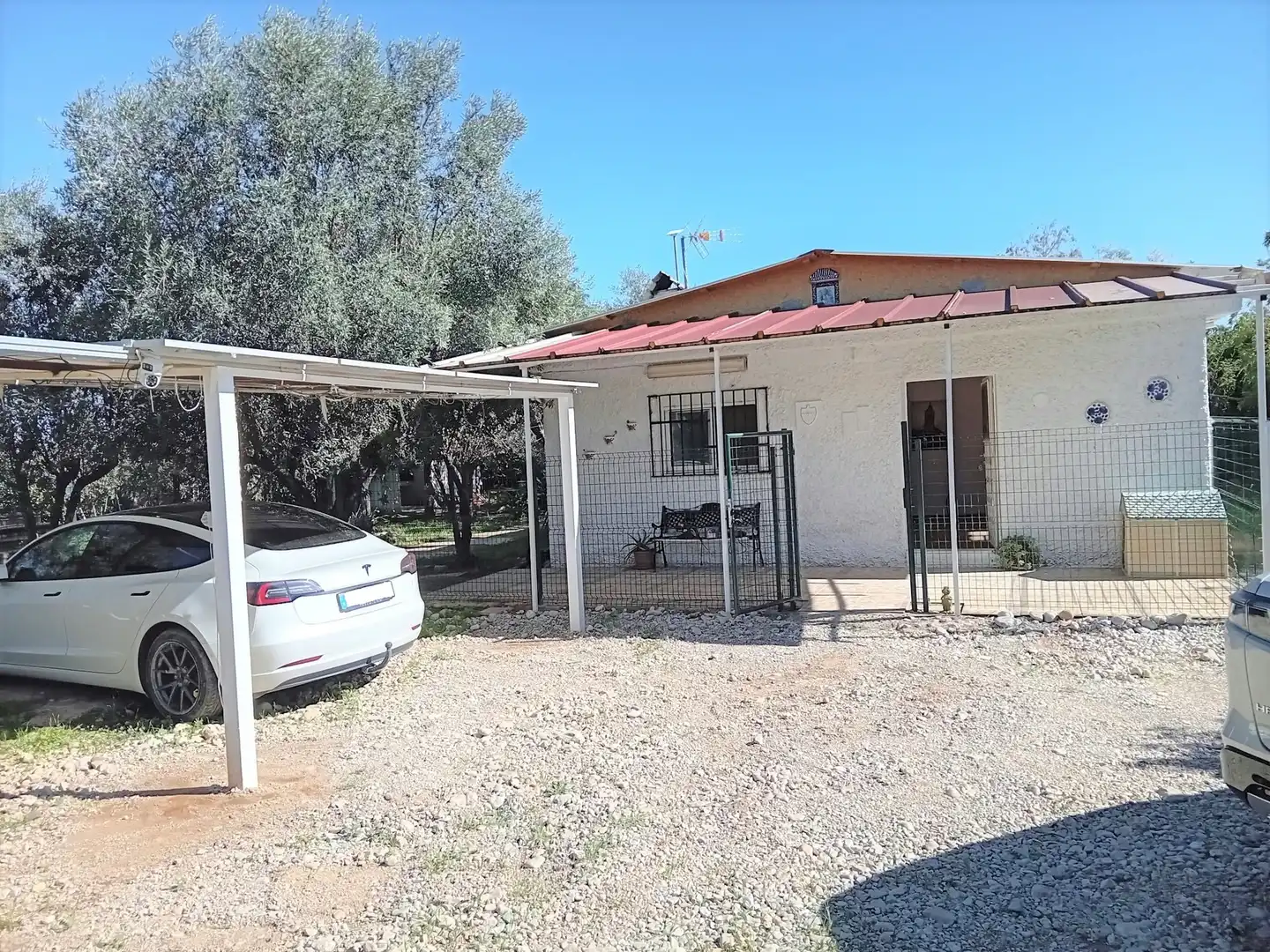 Vista exterior de Casa o xalet en venda en Cheste amb Jardí privat i Terrassa