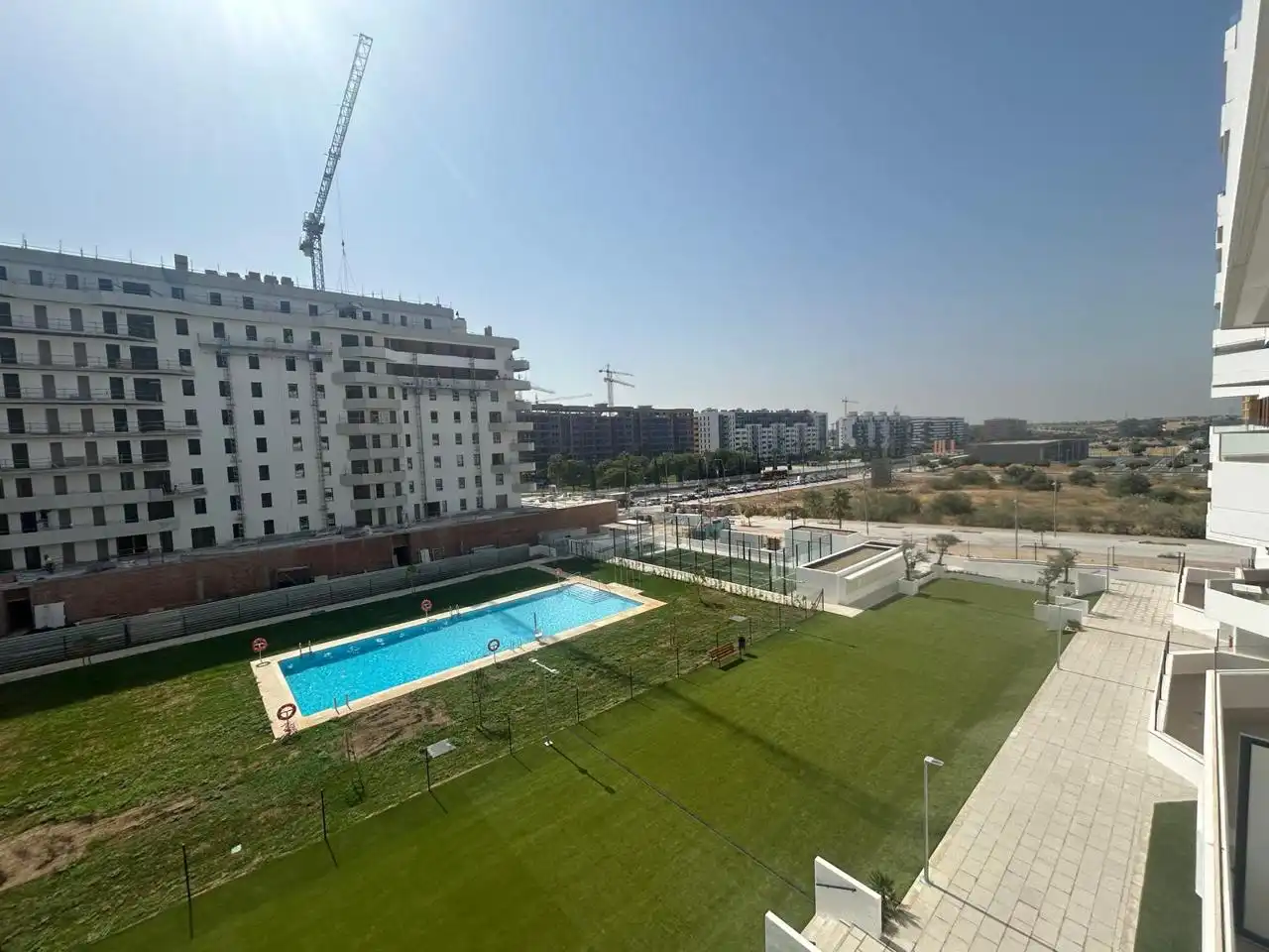 Piscina de Piso en venta en Dos Hermanas con Aire acondicionado, Terraza y Trastero