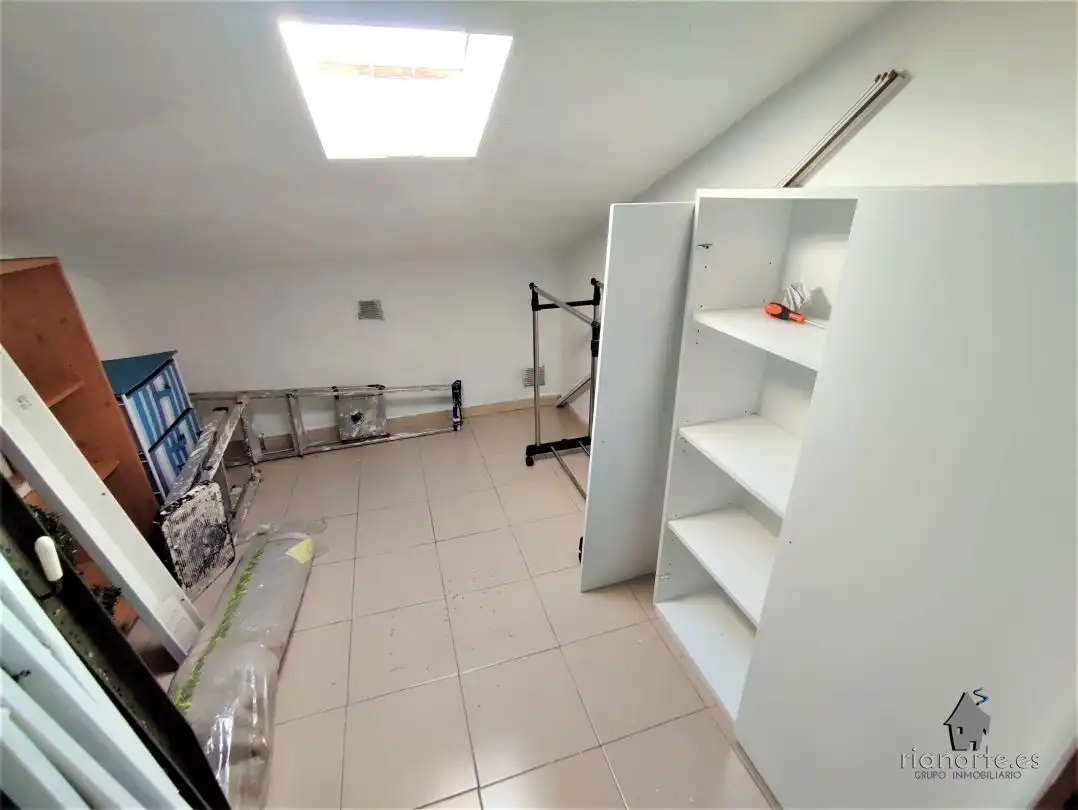 Local en venda en Langreo amb Aire condicionat i Moblat
