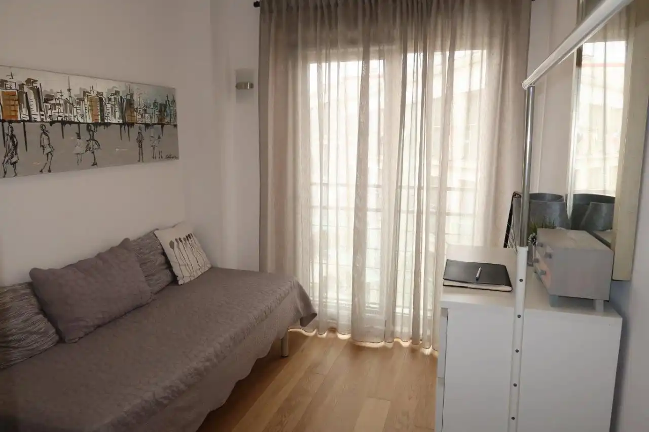 Habitación de Piso en venta en A Coruña Capital  con Calefacción, Terraza y Trastero