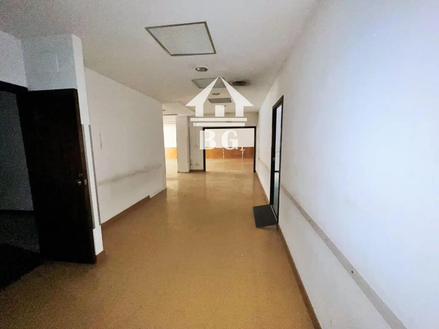 Gewerbefläche zum Verkauf in Mendez Nuñez, imagen 12