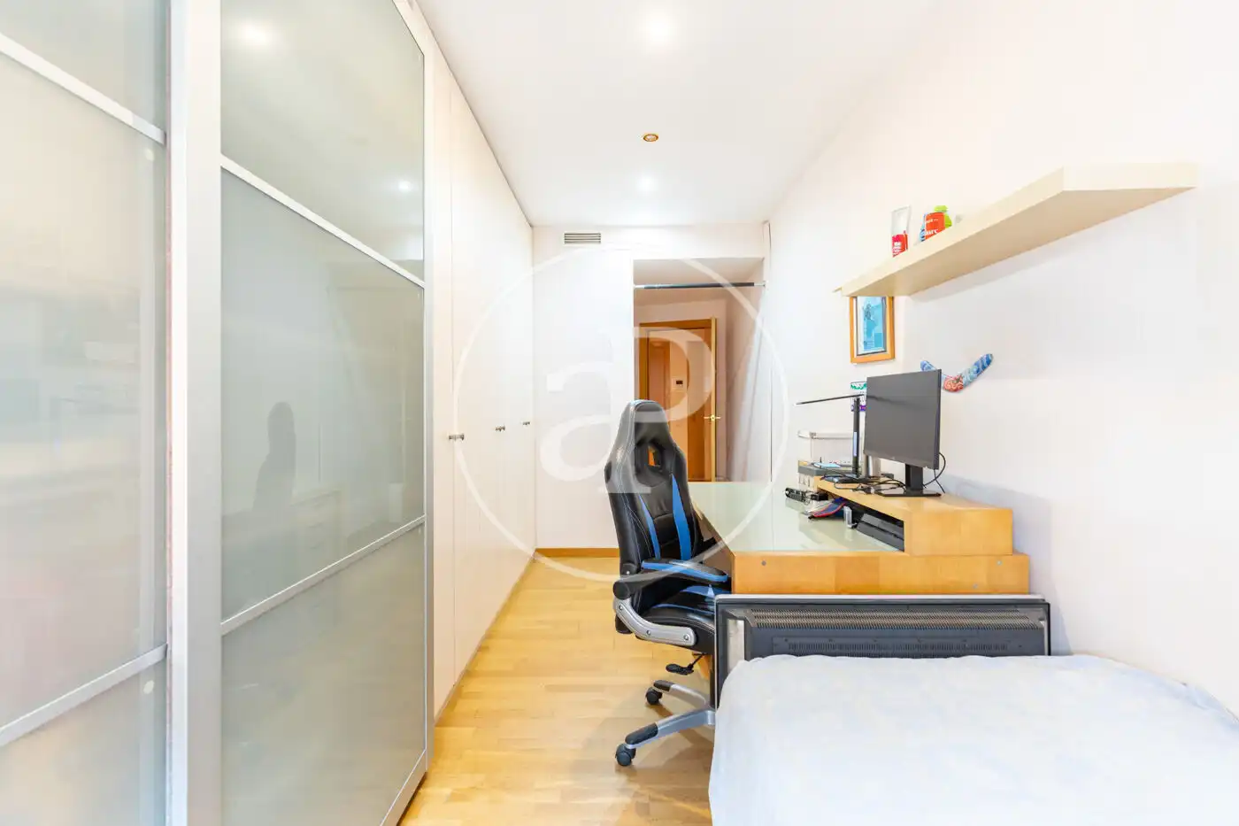 Bedroom of Flat for sale in Sant Cugat del Vallès  with Air Conditioner, Heating and Terrace