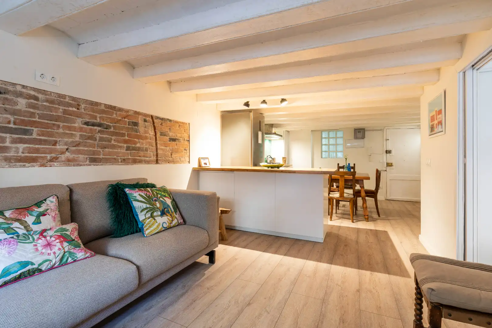 Apartamento con terraza en venta en Sants - Montjuïc, imagen 3