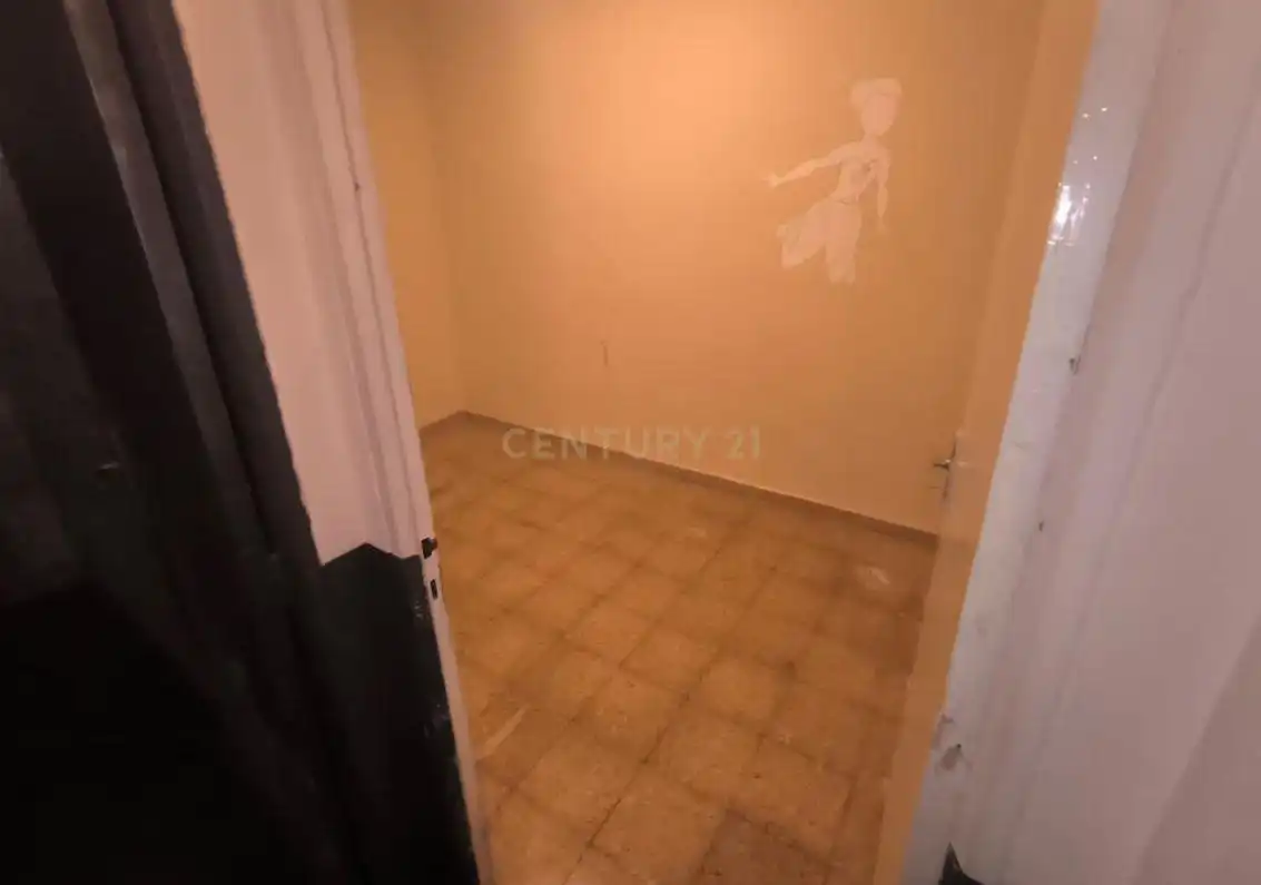 Flat for sale in Ripollet