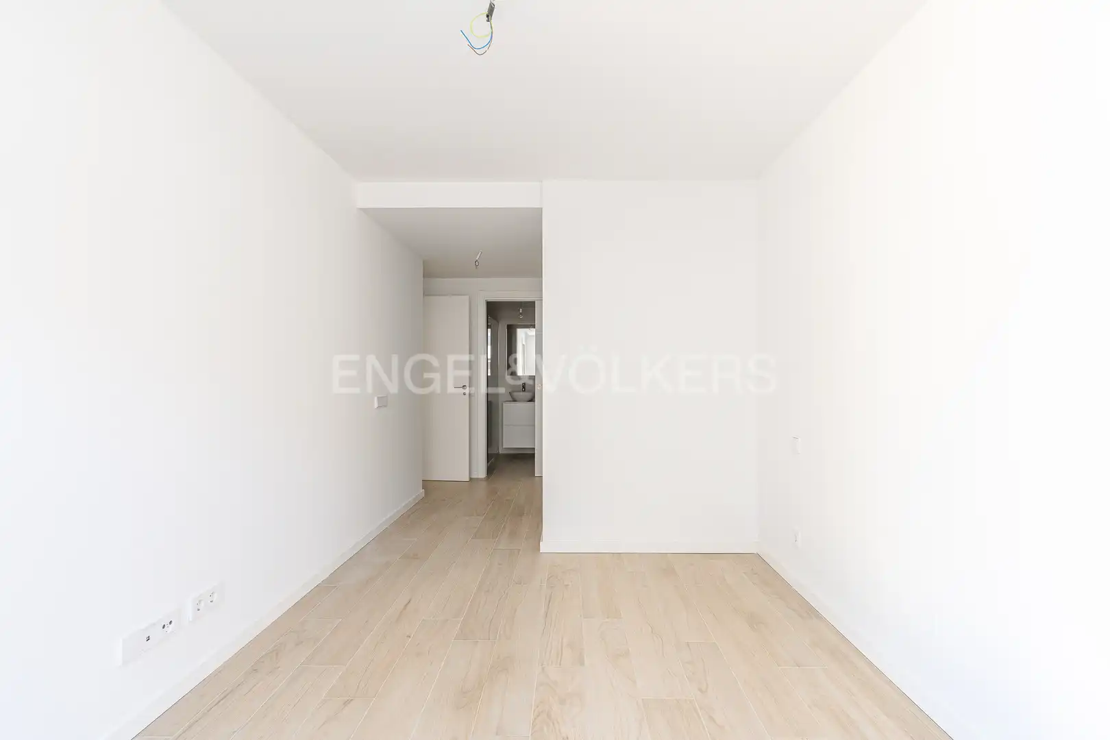 Wohnung zur Miete in La Moraleja mit Klimaanlage, Heizung und Privatgarten