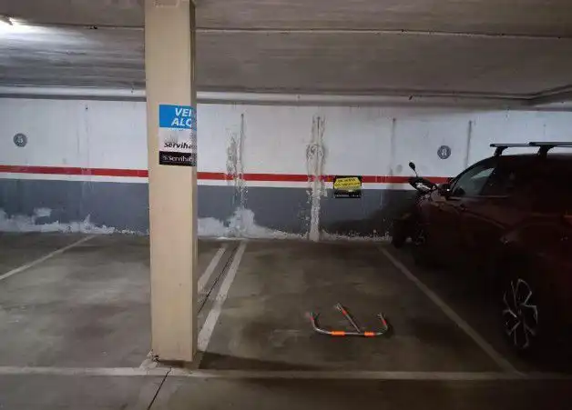 Parkplatz von Garage zum Verkauf in Leganés