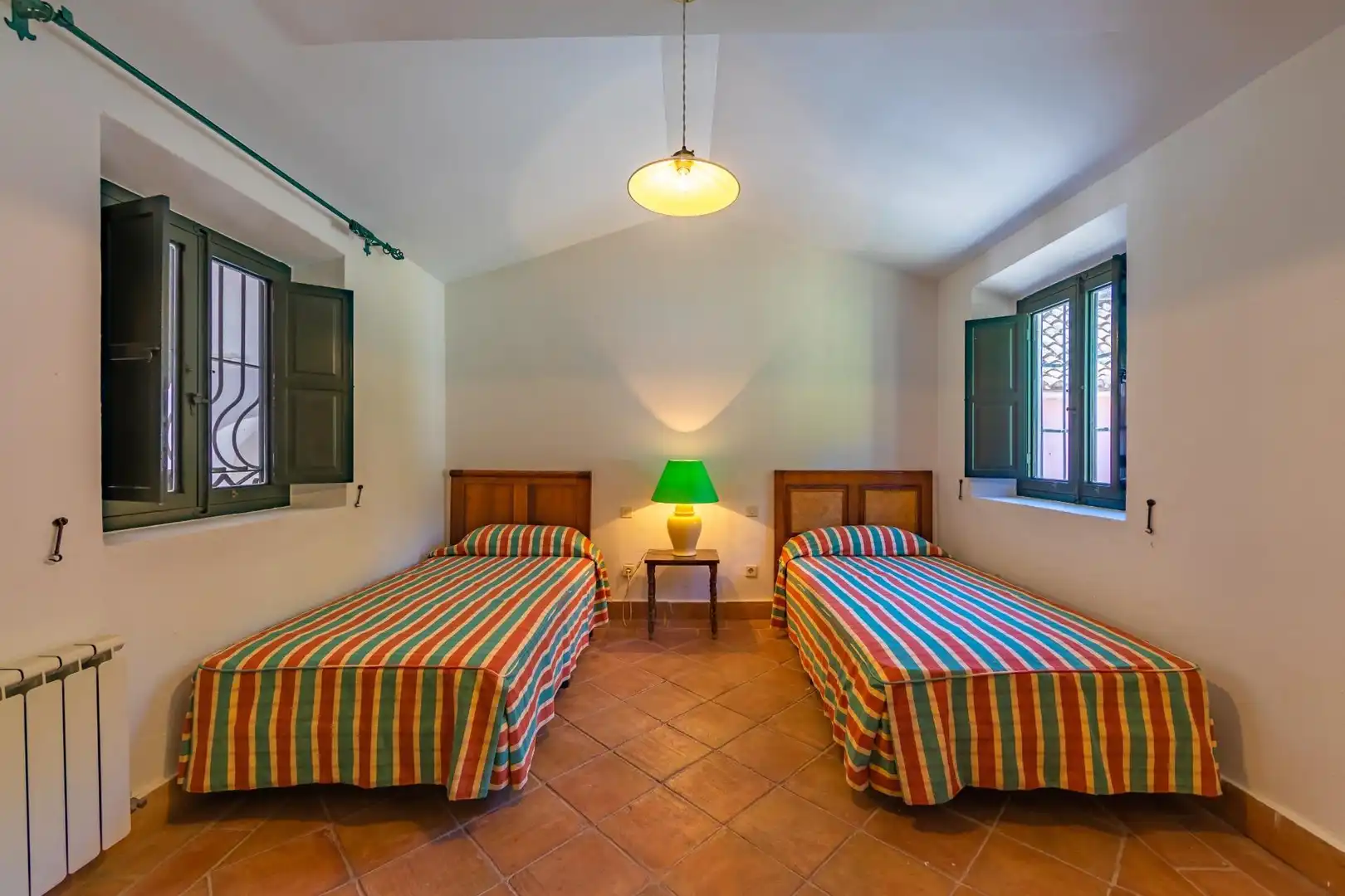 Schlafzimmer von Country house zum Verkauf in Tarifa mit Heizung und Gemeinschaftspool