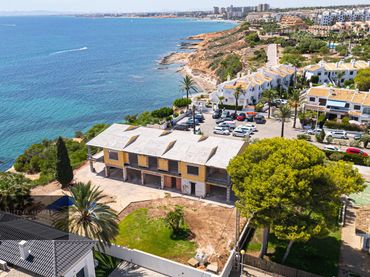 Villa zum Verkauf in MEDITERRAN-CABO ROIG