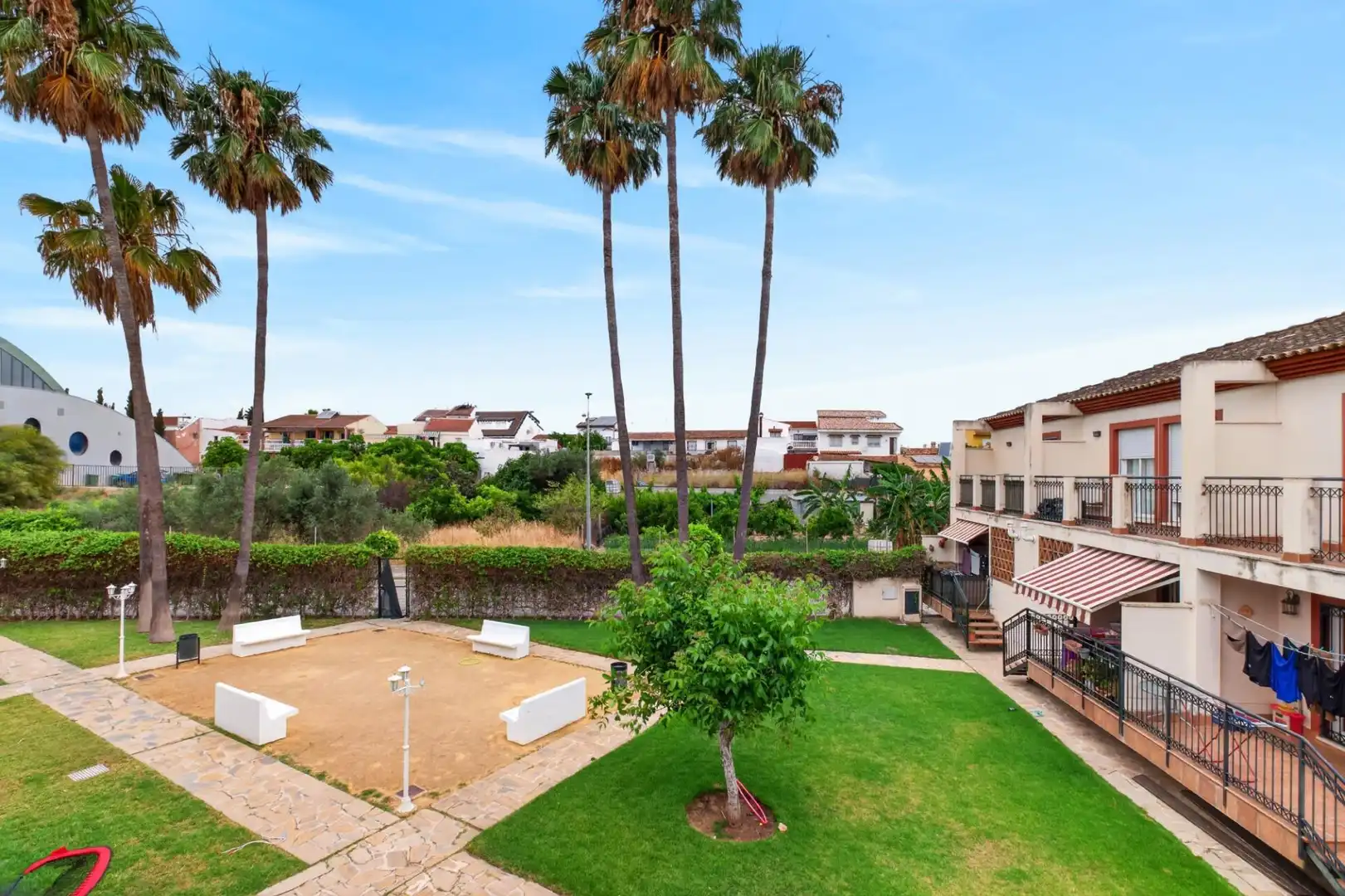 Vista exterior de Casa adosada en venta en Alhaurín de la Torre con Aire acondicionado, Terraza y Trastero