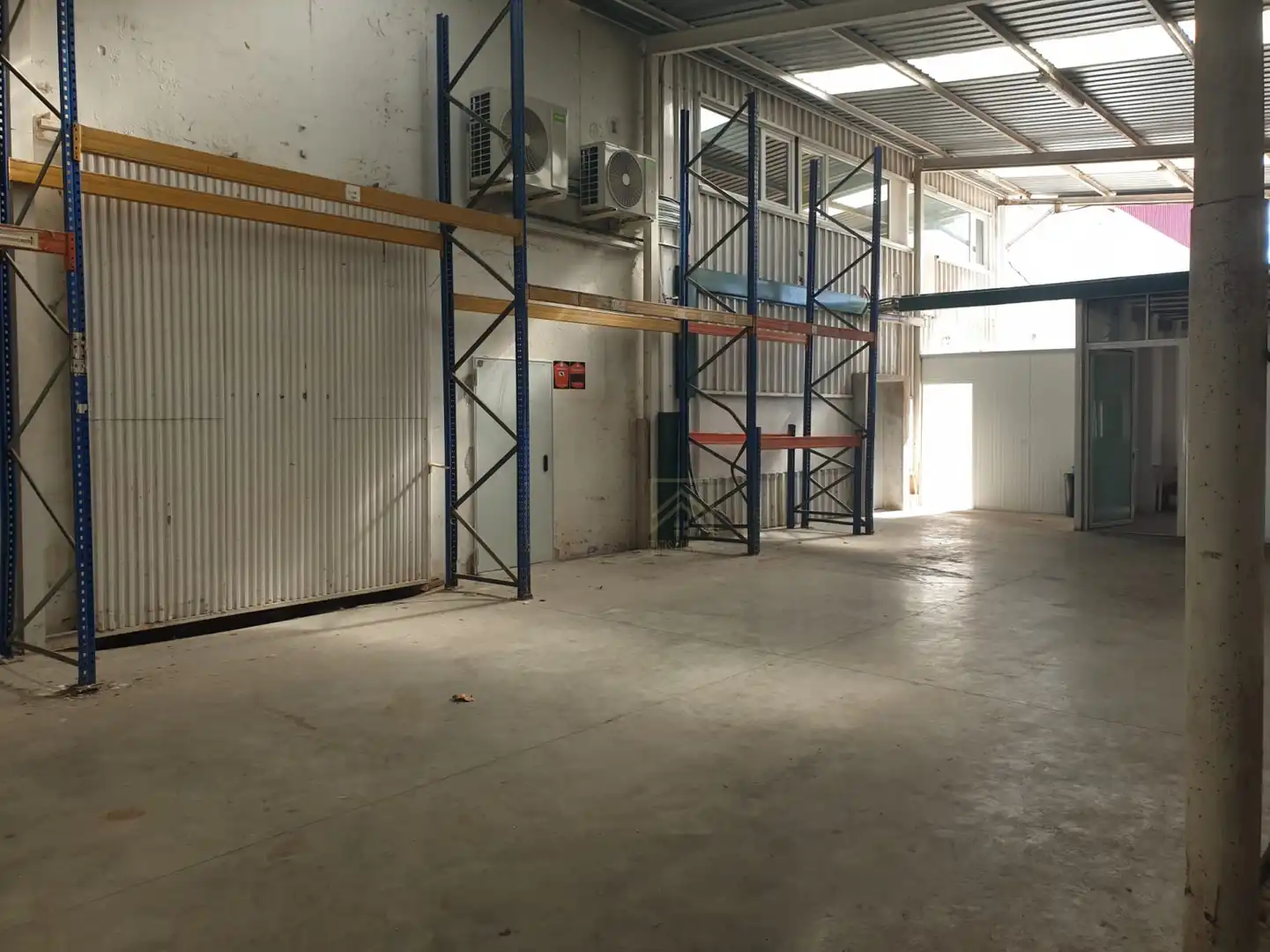 Nau industrial de lloguer en Entrambasaguas