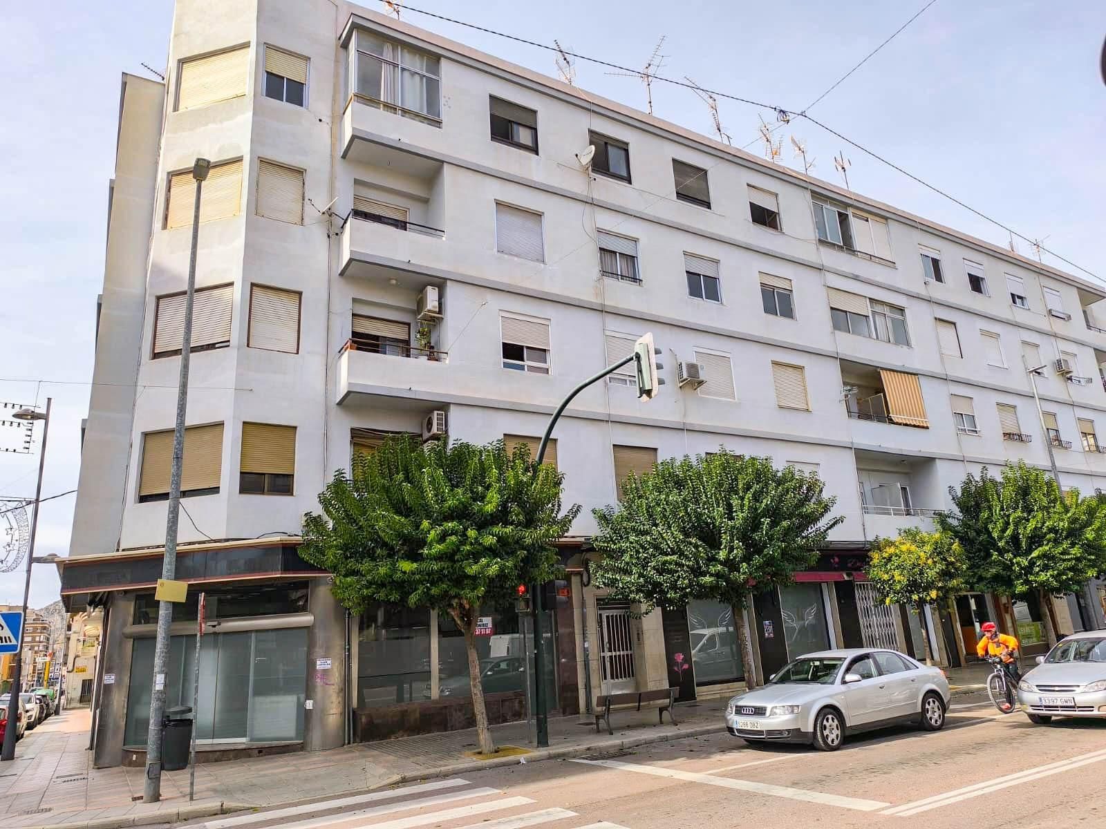 Vista exterior de Piso en venta en Petrer