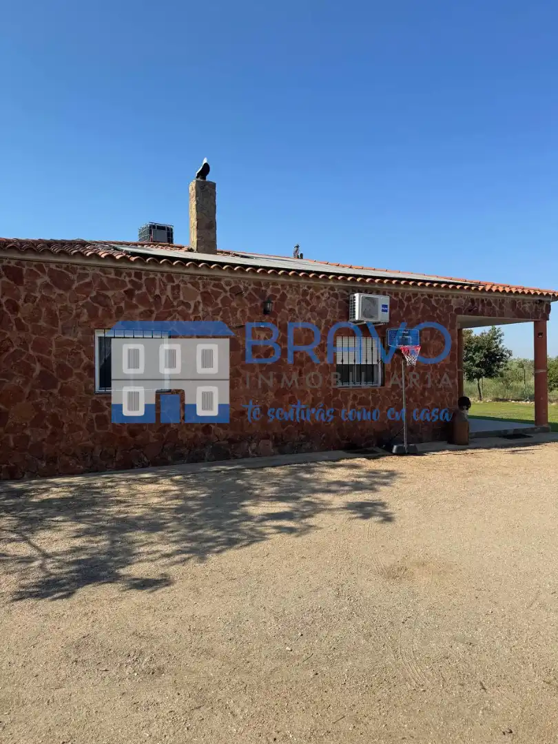 Vista exterior de Casa o chalet en venta en Medellín con Aire acondicionado, Jardín privado y Trastero