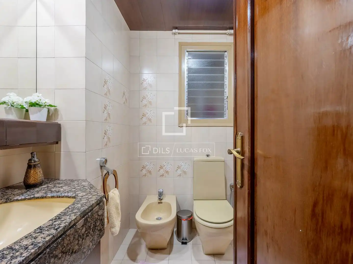 Bathroom of Houses for sale in Sant Just Desvern  with Air Conditioner, Private garden and Terrace