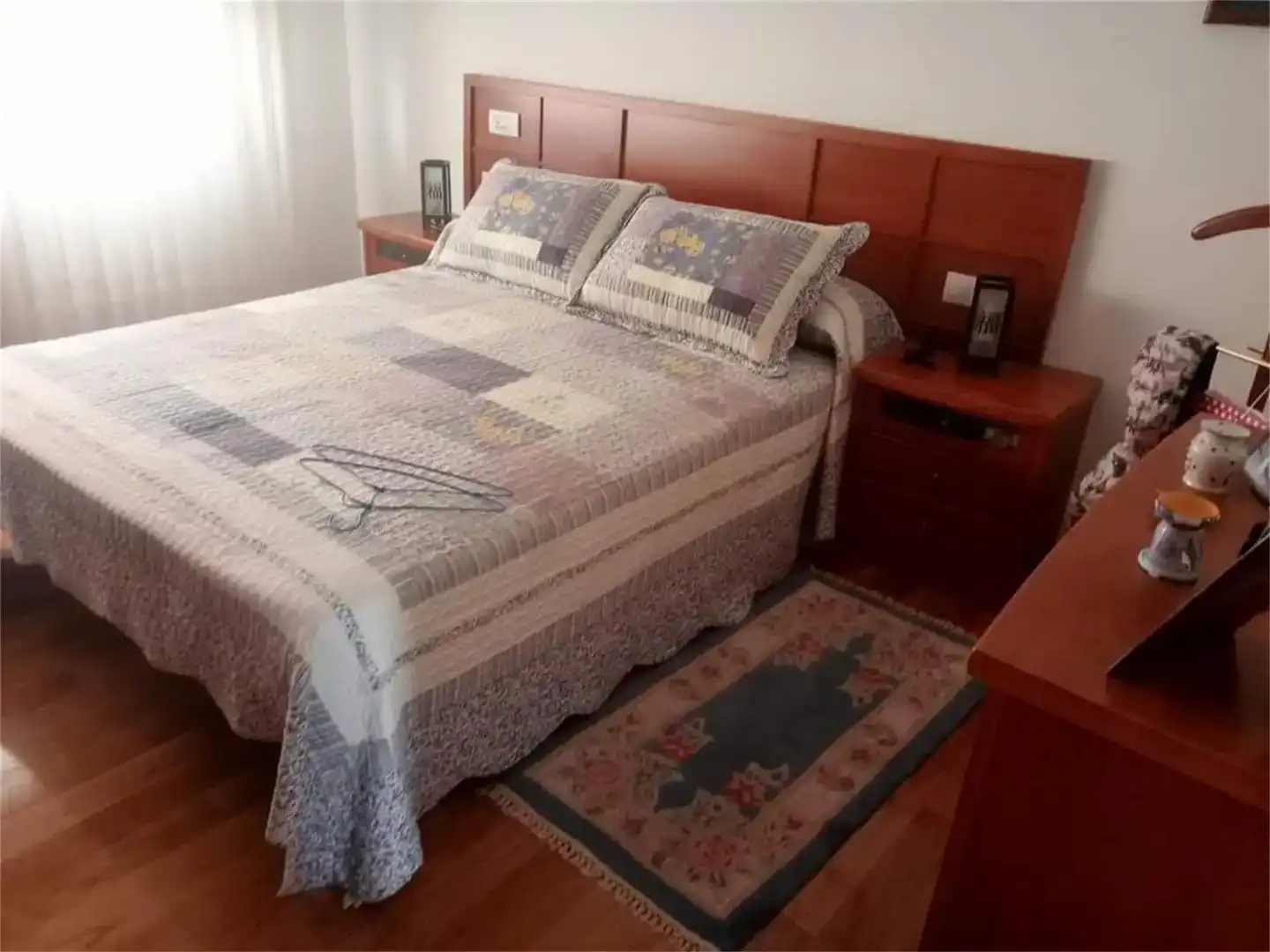Habitación de Casa o chalet en venta en Burela con Parquet, Trastero y Amueblado