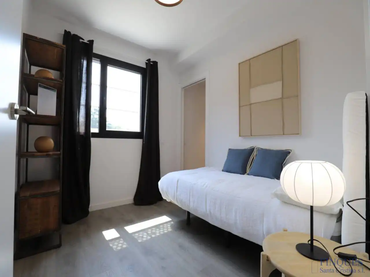 Schlafzimmer von Wohnung zum Verkauf in Santa Cristina d'Aro mit Klimaanlage, Heizung und Privatgarten