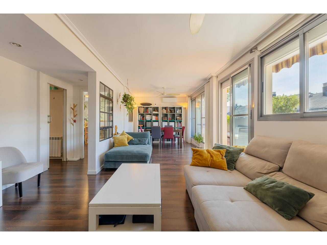 Living room of Attic for sale in  Valencia Capital  with Air Conditioner, Heating and Parquet flooring