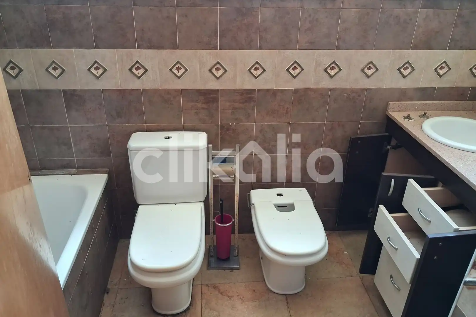 Badezimmer von Haus oder Chalet zum Verkauf in Querol mit Heizung, Terrasse und Schwimmbad