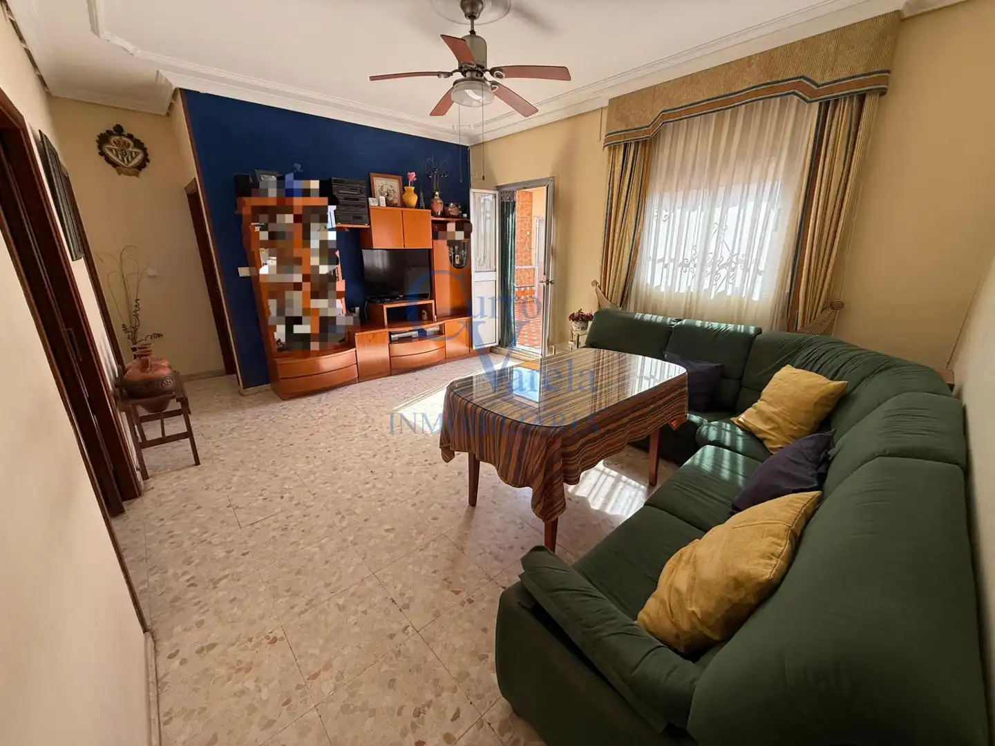 Sala d'estar de Casa o xalet en venda en Dos Hermanas amb Aire condicionat, Calefacció i Terrassa