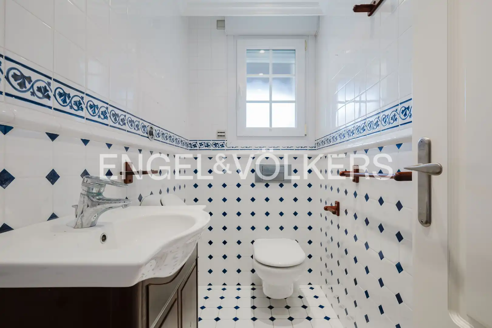 Baño de Finca rústica en venta en Hendaye con Aire acondicionado, Calefacción y Jardín privado