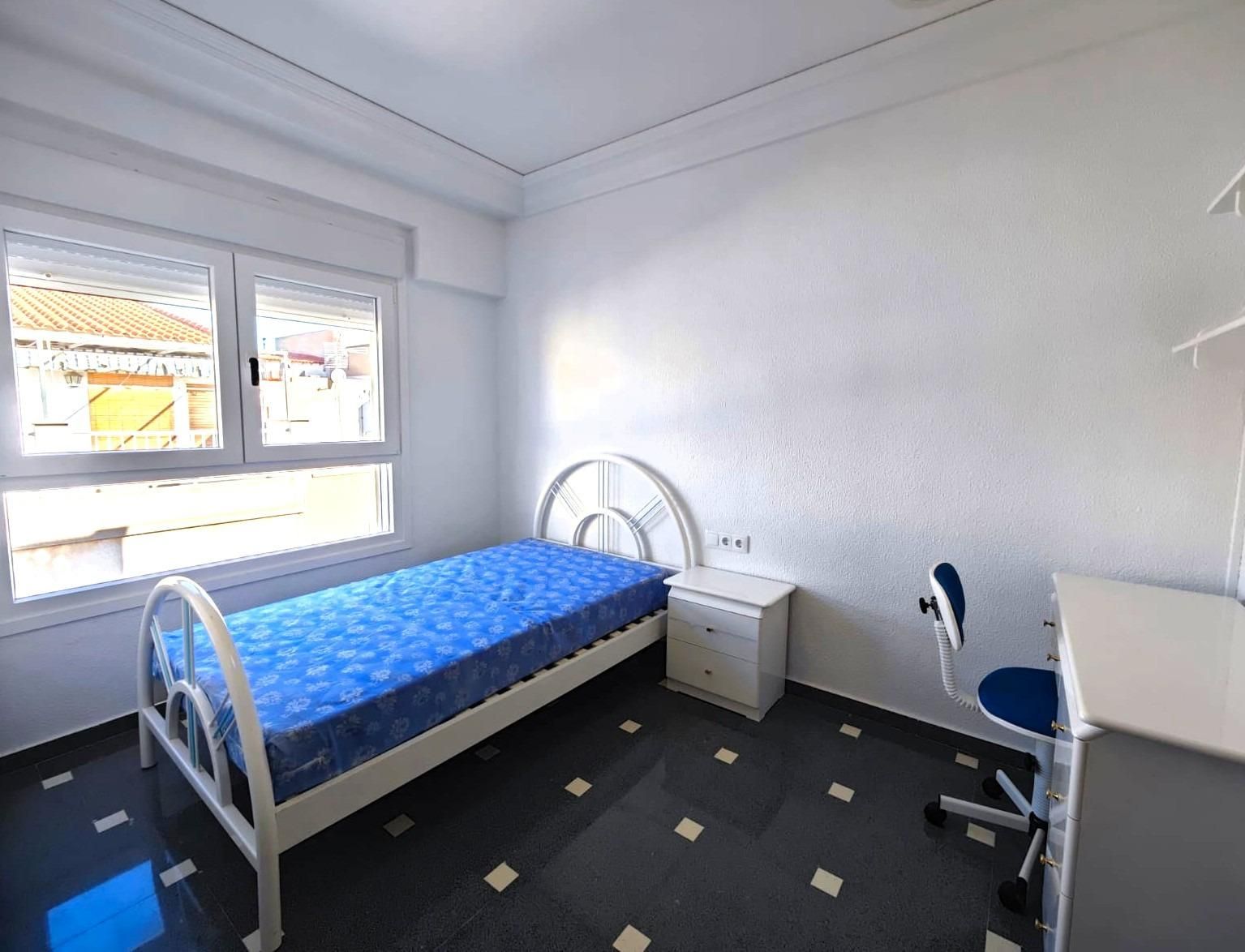 Flat to share in Calle Calle Cáceres, La Coca - La Nia - Vistahermosa, Aspe Centro