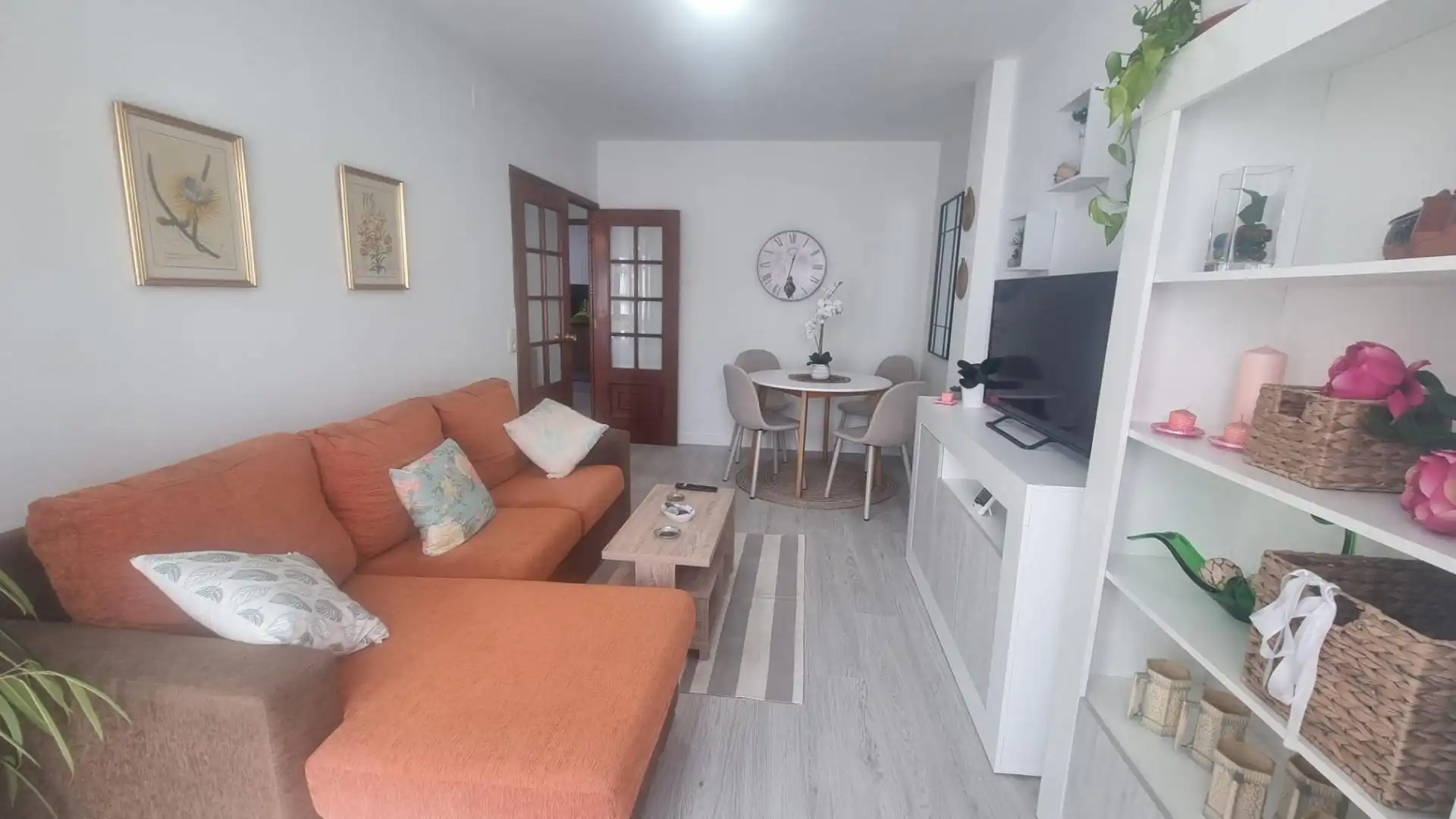 Sala de estar de Piso en venta en Vilagarcía de Arousa con Trastero, Amueblado y Lavadora