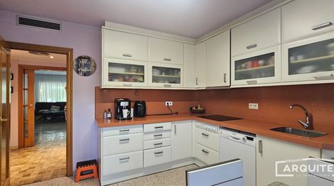 Foto 5 de Casa adosada en venta en Joc de la Bola - Camps d'Esports, Lleida Capital