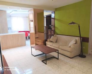 Living room of Apartment to rent in  Zaragoza Capital  with Heating, Furnished and Oven