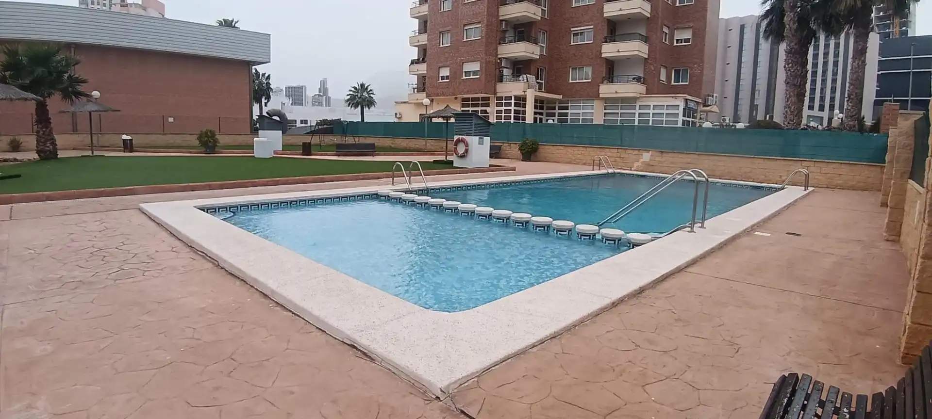 Piscina de Apartamento en venta en Benidorm con Aire acondicionado, Calefacción y Terraza