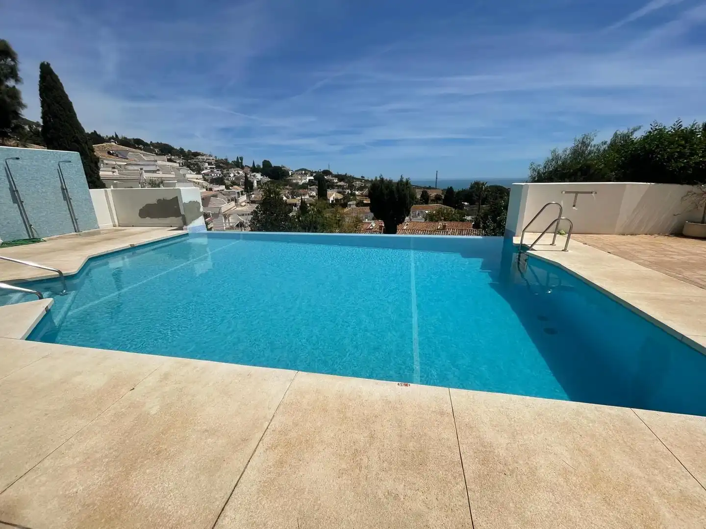 Swimming pool of Houses for sale in Benalmádena  with Air Conditioner, Heating and Private garden