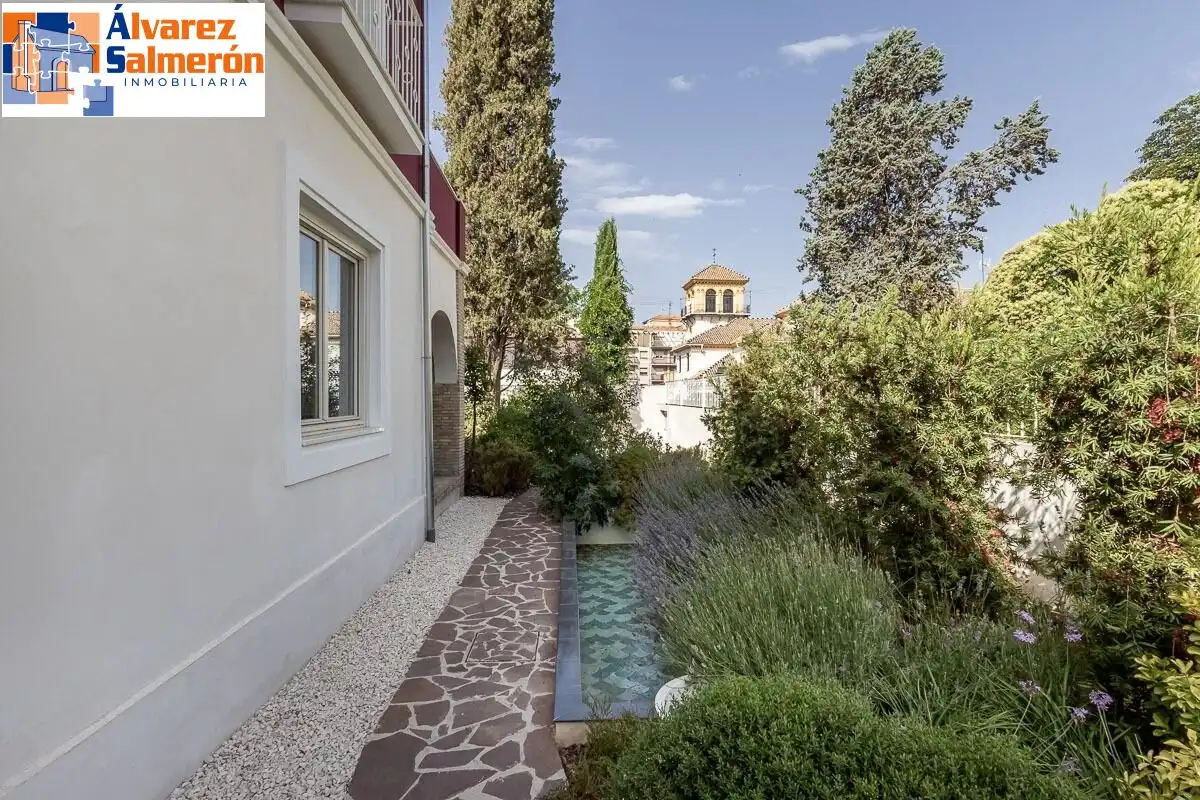 Jardí de Casa o xalet en venda en Granada amb Aire condicionat, Jardí privat i Terrassa