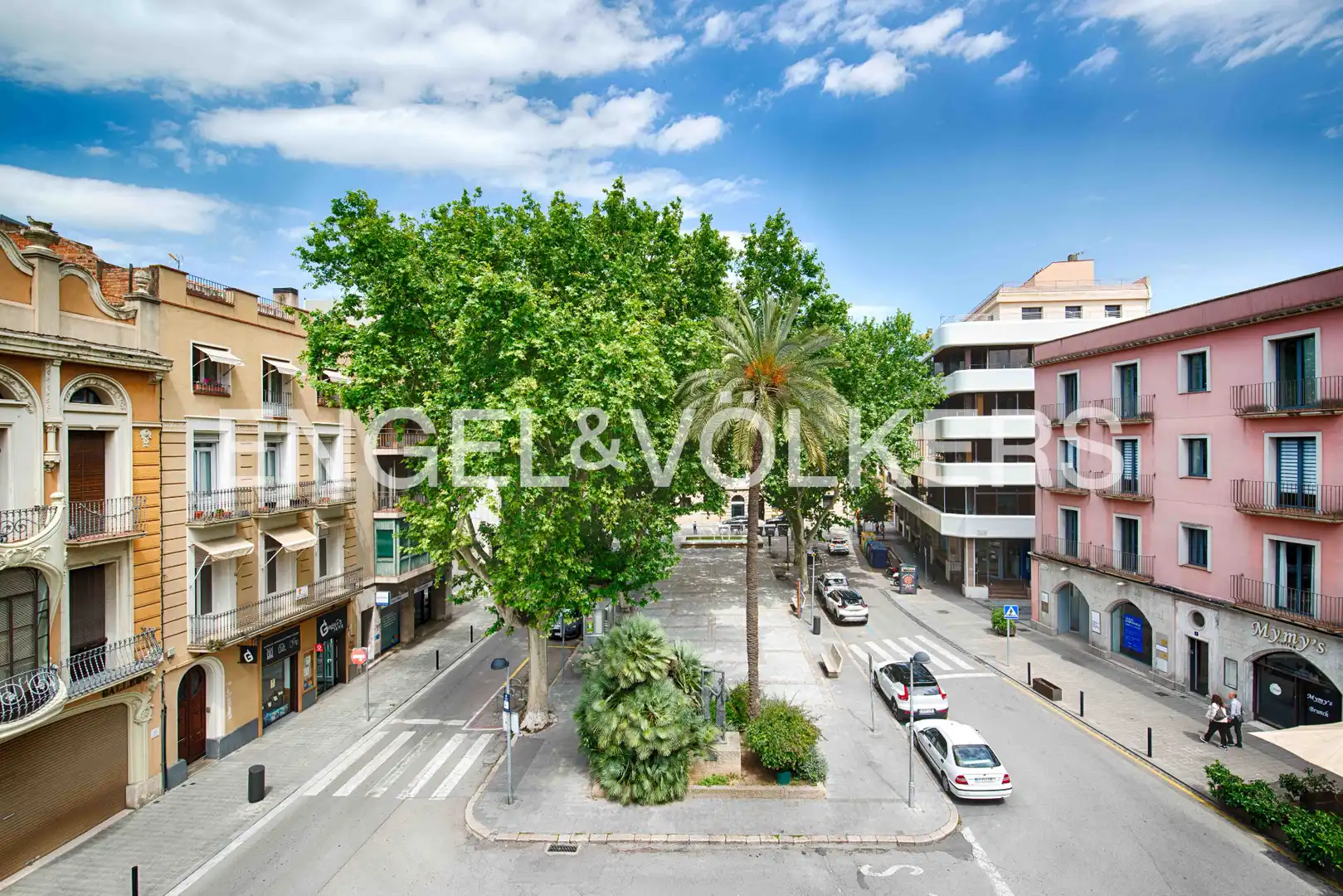 Vista exterior de Piso en venta en Figueres con Calefacción y Balcón